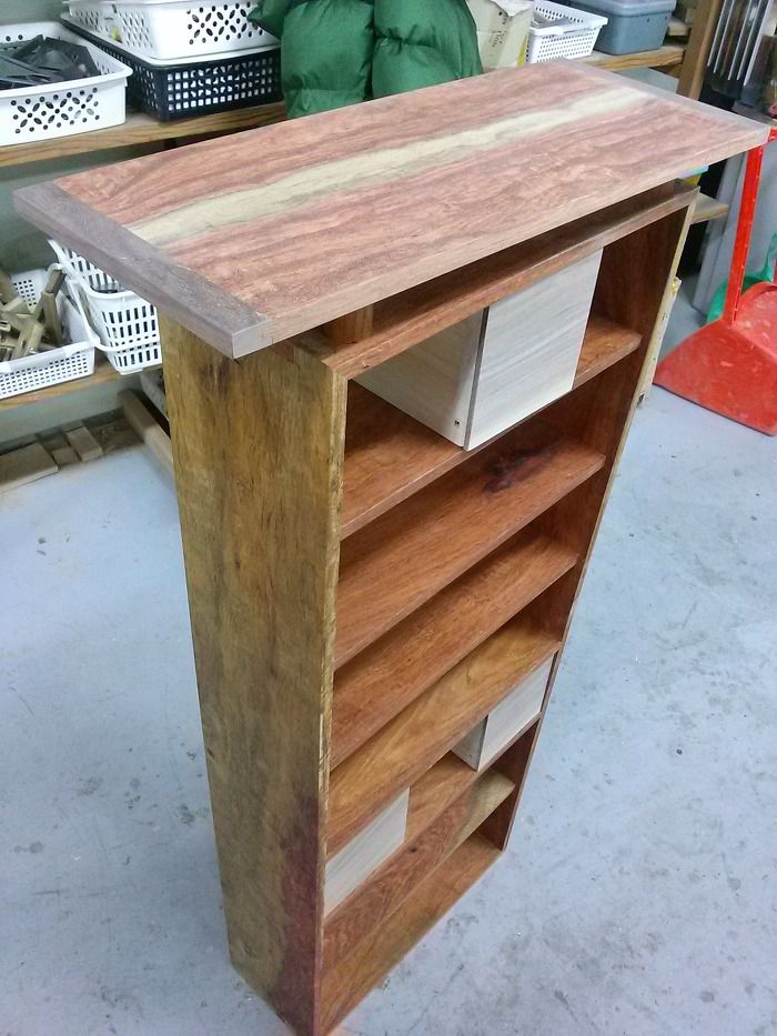 박명진 선생님의 장식장 입니다.